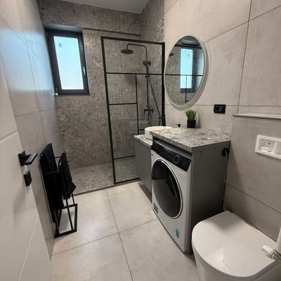 Alquiler de nuevos apartamentos amueblados de 2 habitaciones, 54 m², Constanța, Rumanía